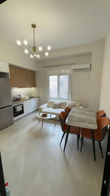 New Center Apartment Near Metro Athen Eksteriør bilde
