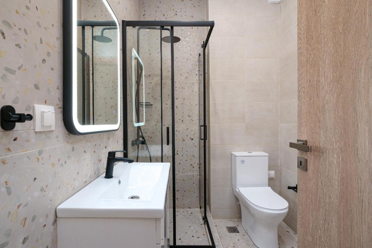 New Center Apartment Near Metro Athen Eksteriør bilde